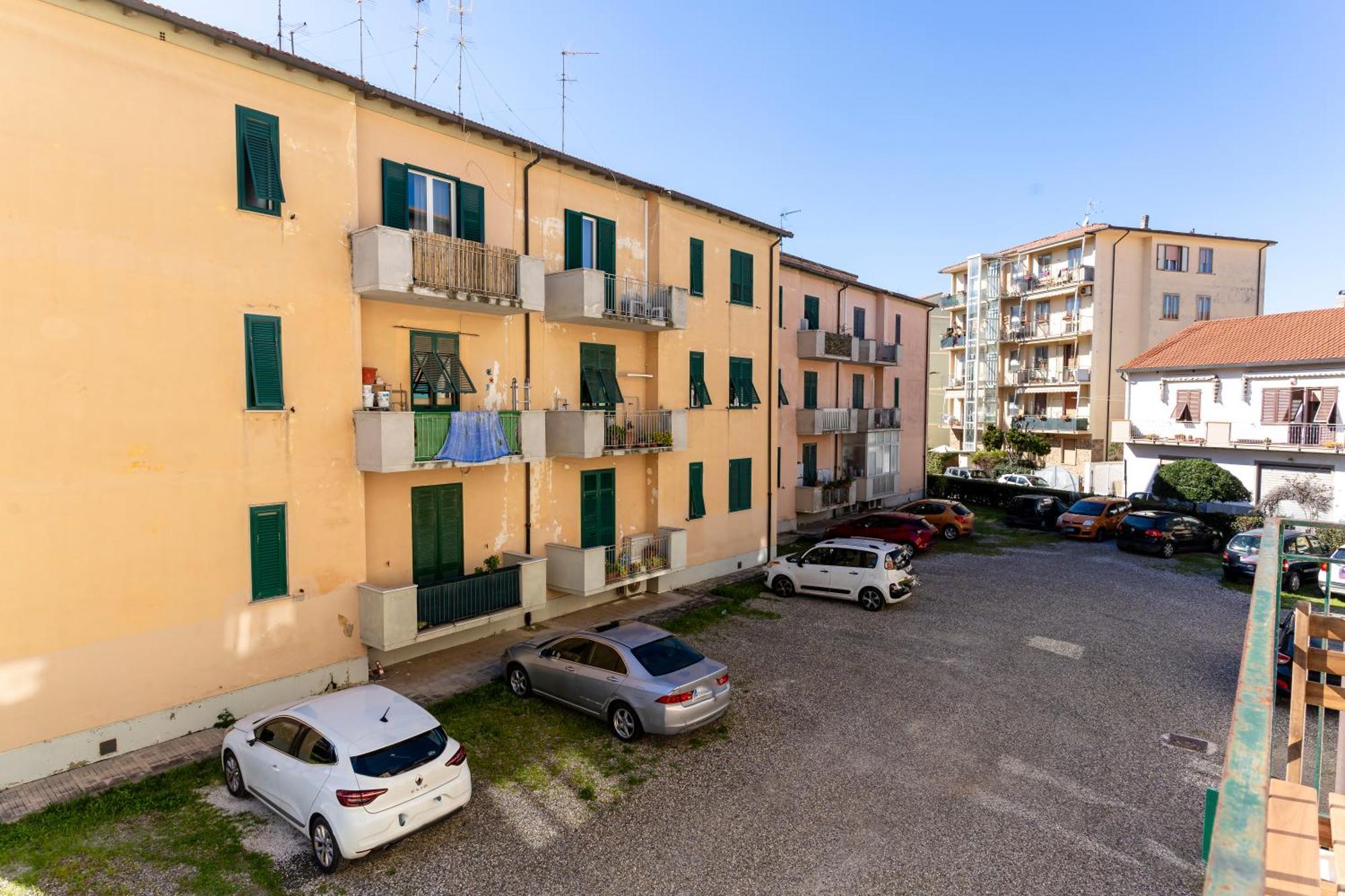 Hospital Riuniti - Lovely Apartment With Parking! Livorno Exterior photo